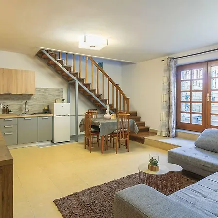 Polias Apartment Pula