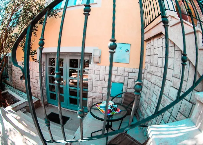 Apartman Polias *