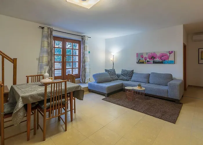 Apartman Polias